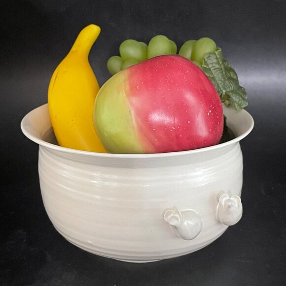 Studio Pottery Bowl White with Applied Flowers or Mice 6" Wide 3.5" Tall Signed - Picture 12 of 12